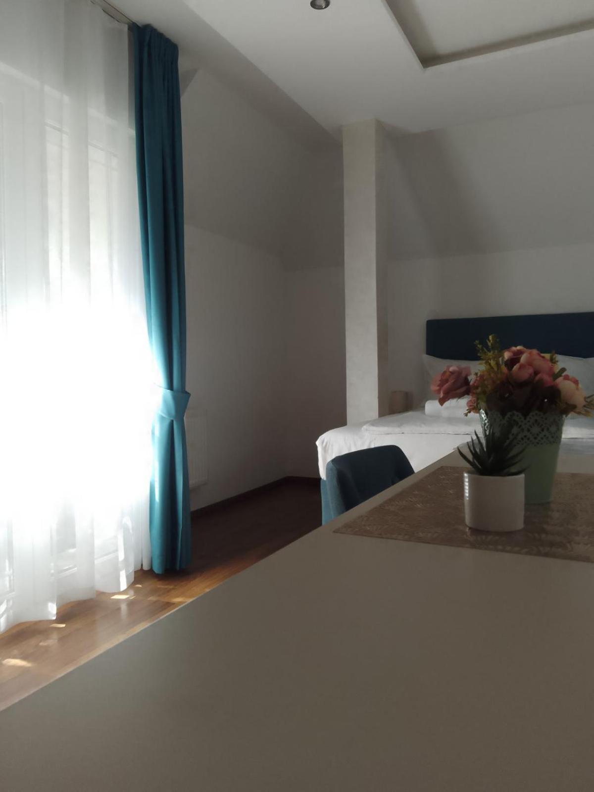 Hotel Konaciste Akustik Zlatibor Bagian luar foto